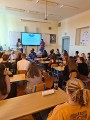 Prváci se na workshopu seznámili s debatou
